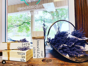 Farmhouse: Book Decor